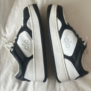 Alo Sneakers